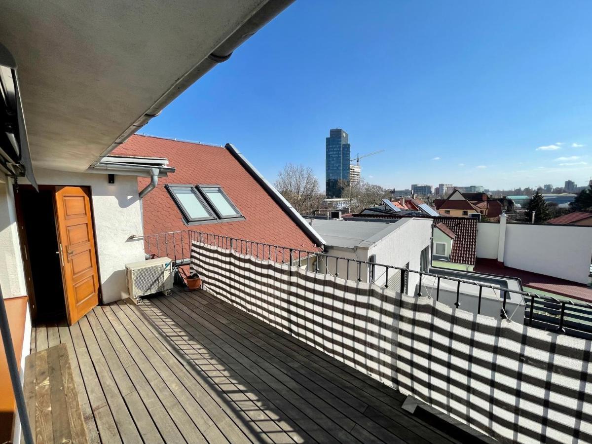Beautiful And Romantic Penthouse With Two Terraces Bratislava Ngoại thất bức ảnh