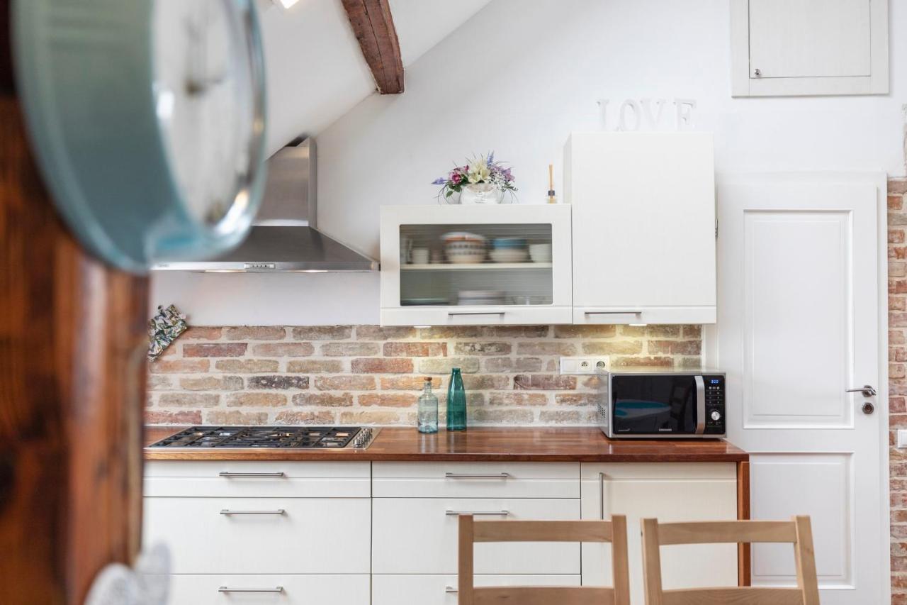 Beautiful And Romantic Penthouse With Two Terraces Bratislava Ngoại thất bức ảnh