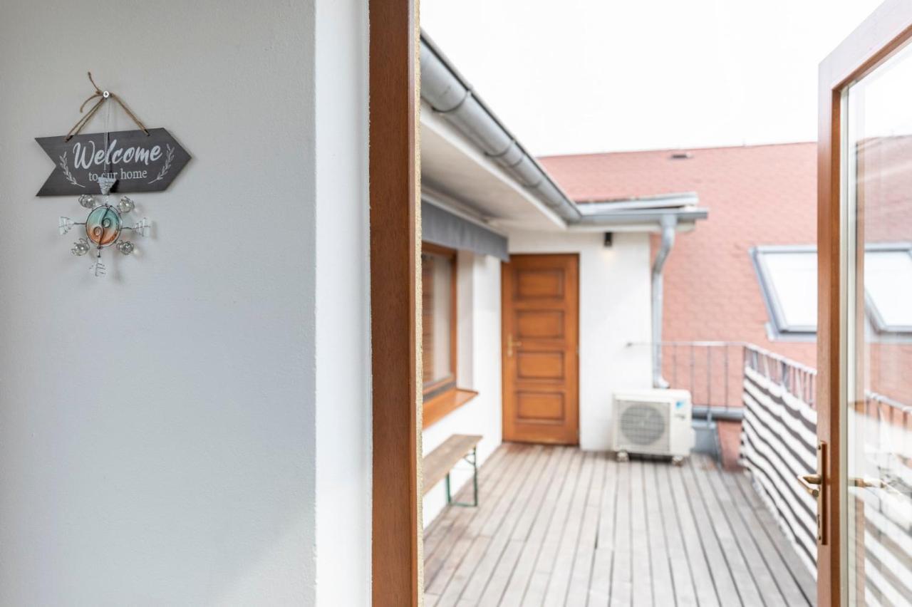 Beautiful And Romantic Penthouse With Two Terraces Bratislava Ngoại thất bức ảnh